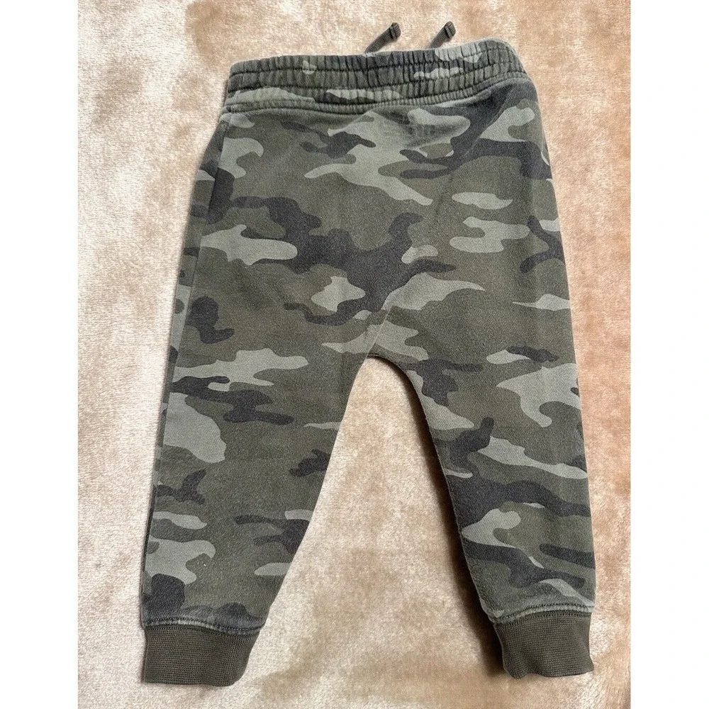 Baby‎ Gap 2 Pc sweat Suit 18-24 Mos Camo Pullover hoodie